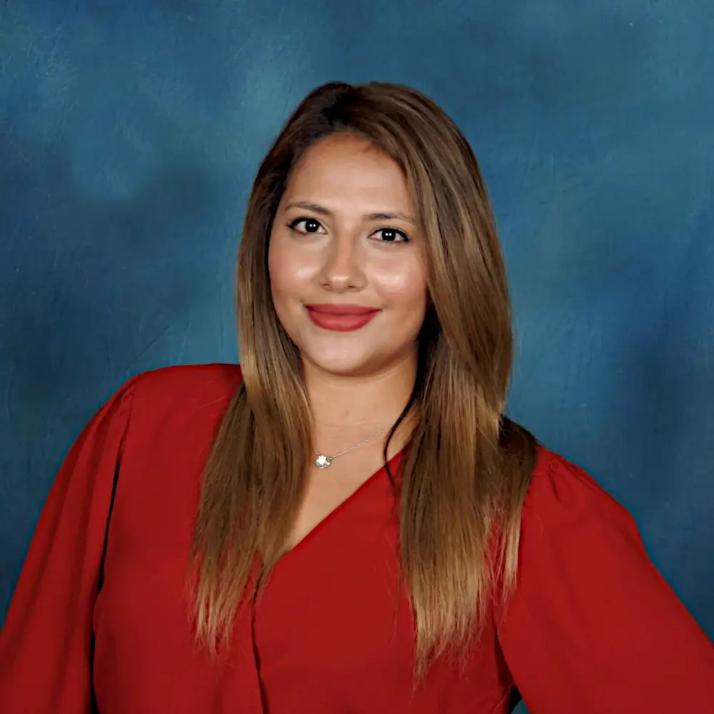 Cassandra Chacon new homes sales agent